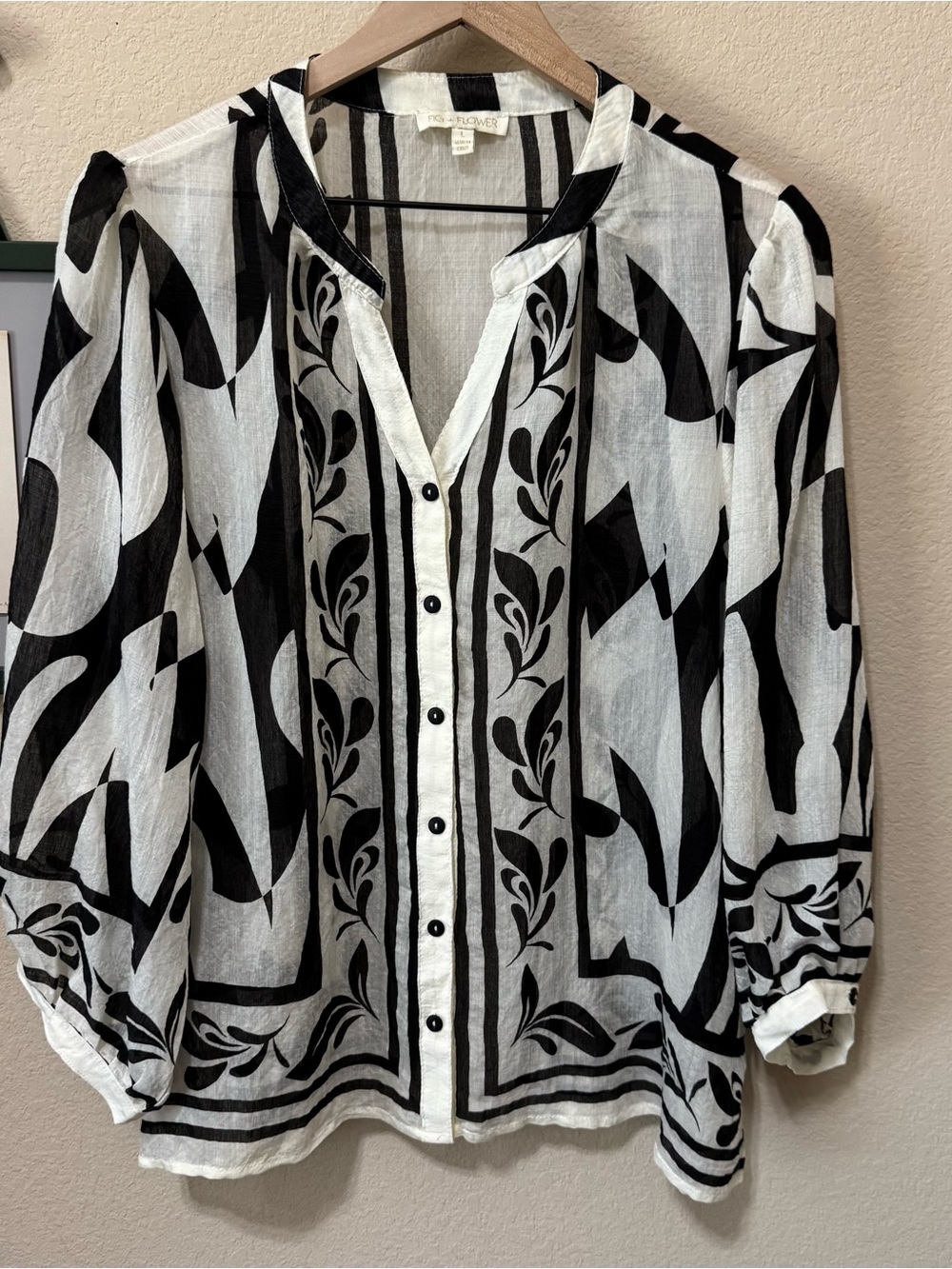 FIG & FLOWER |Black & White Sheer Button-Front Women's Top Size Large